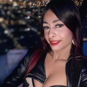 Model - dulceandyors linda