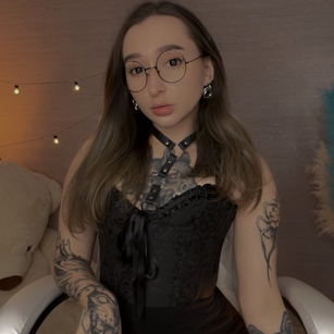 Model - Honeybun pussy