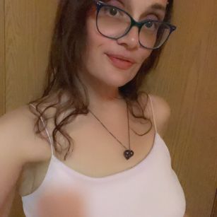 Model - Laura Autumn mistress