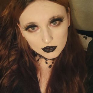 Model - Aivey Goth fastresponse