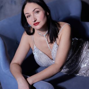 Model - StefanaJerome heels