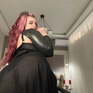 Model - Maya_Mils PAWG