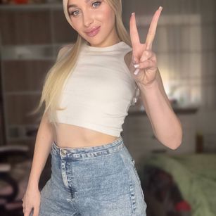 Model - Baby_Yoda fetish