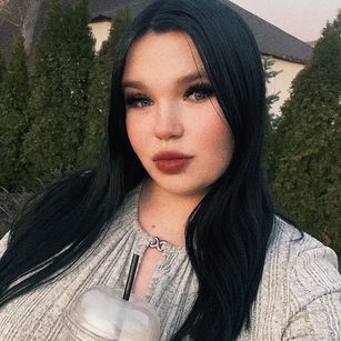 Model - Vikkikot bbw