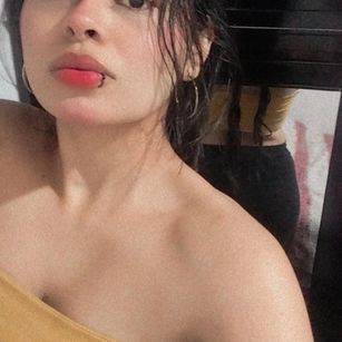 Model - CrystallThonpsom Striptease