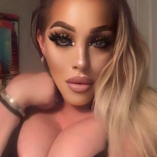 Model - Summer Mellons bigass