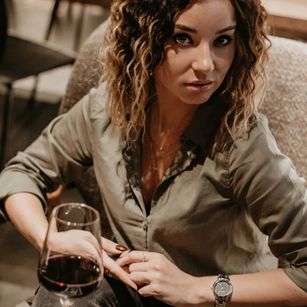 Model - DemiMoore striptease