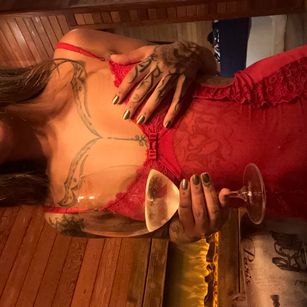 Model - Mary Lu piercing