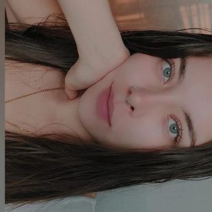 Model - LilySweet bigass