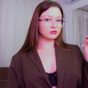 Model - Stella Louder shy