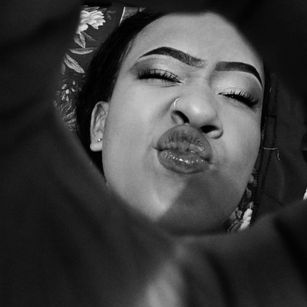 Model - Stephanie Doll latina