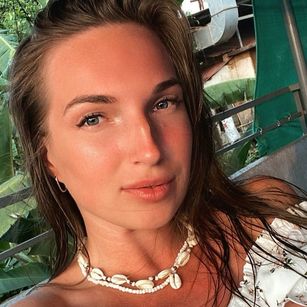 Model - EmmaStewarts bigass