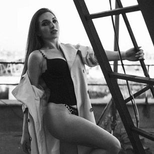 Model - EmmaStewarts cum