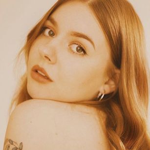 Model - Korolevskaya shy