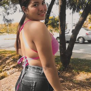 Model - la_nana young