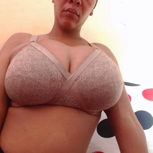 Model - PHUME submissive