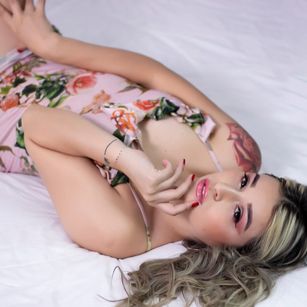 Model - EmilyClar Lovense