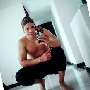 Model - Esteban Alvarado SHOWS