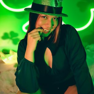 Model - julieth_Blue squirt