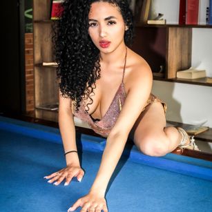 Model - Aurora Ferretti cosplay