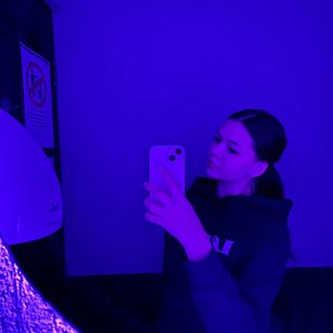 Model - Polinkss cum