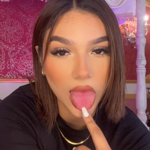 Model - CandiceKiev nipplepiercing