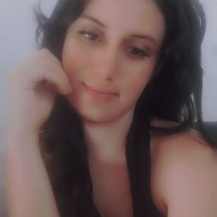 Model - Messy deepthroat pinkpussy