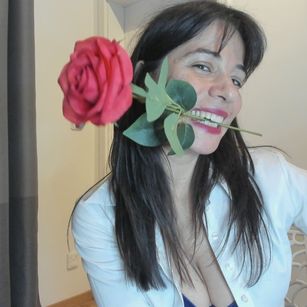 Model - Sarah Silver beautiful