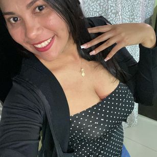 Model - CharlotteAries FRIENDLY