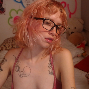 Model - SophieSofttt hairypussy
