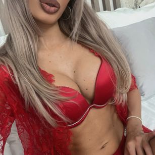 Model - Skyler Davis mistress