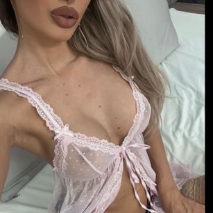 Model - Skyler Davis roleplay