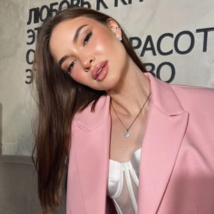 Model - TurnerSUE piercing