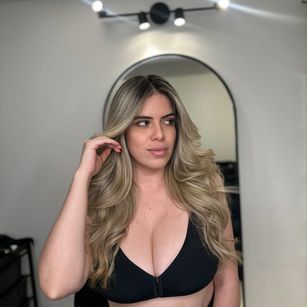 Model - Nina Parker toys