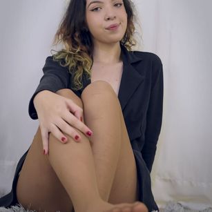 Model - Shopia Nova pussy