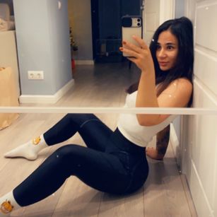 Model - Mira Wair fetish