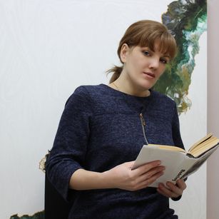 Model - AlissaErickson nails