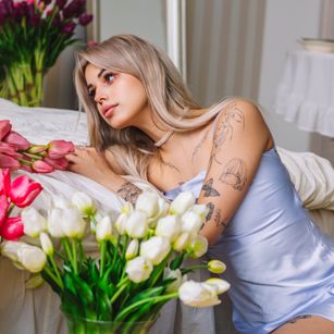 Model - LaraAllen toy