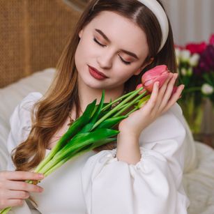 Model - SophiaDear Hot