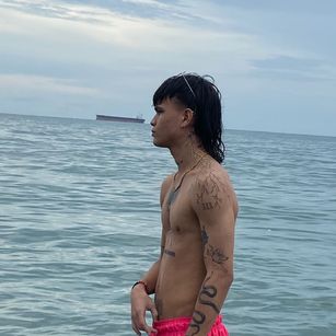 Model - master_777xxx fumar