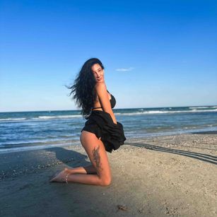 Model - Moonyy fastresponse