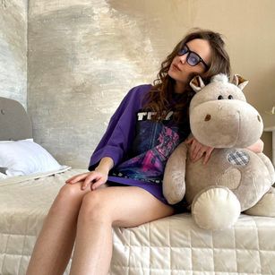 Model - IsabelSnow cute