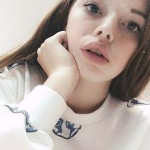 Model - alona love blowjob