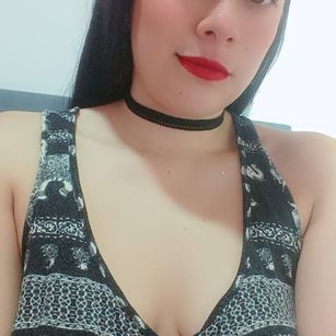 Model - AbrilLove PRETTY