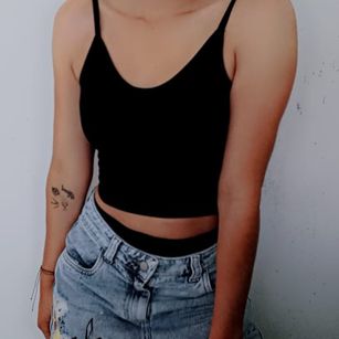 Model - AbrilLove PRETTY