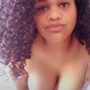 Model - Lena titsbig