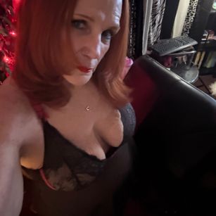 Model - Magical_barbi feet