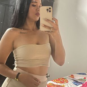 Model - NahomiLatin COQUETTE