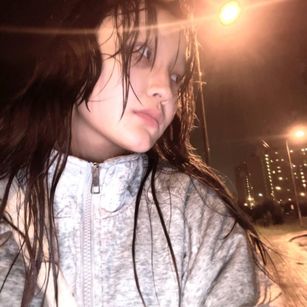 Model - KimmiBoom cam2cam