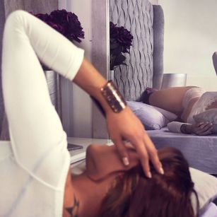 Model - solangeTS leather